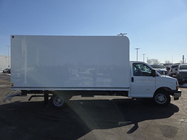 2026 Chevrolet Express Cutaway 3500 Work Van
