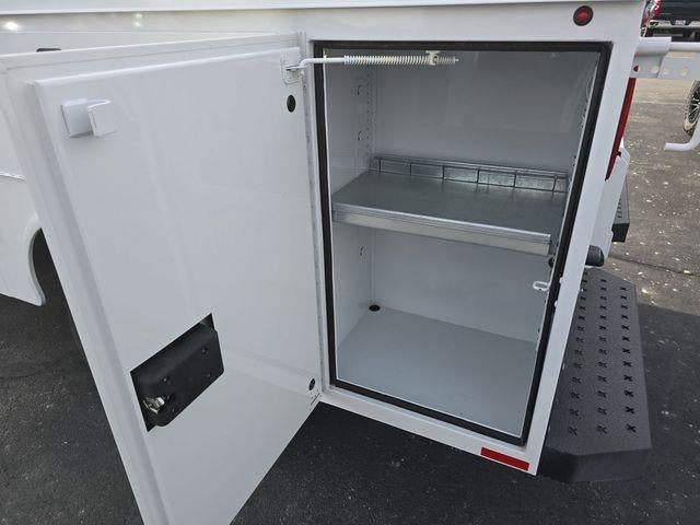 2024 Chevrolet Silverado 5500 HD Work Truck