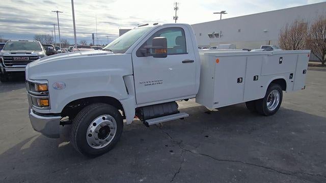 2024 Chevrolet Silverado 5500 HD Work Truck