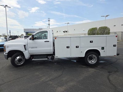 2024 Chevrolet Silverado 5500 HD Work Truck