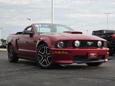 2007 Ford Mustang GT Deluxe