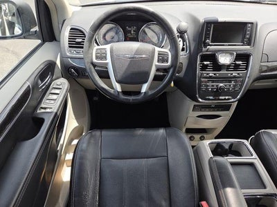 2015 Chrysler Town & Country Touring-L