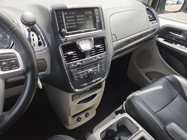 2015 Chrysler Town & Country Touring-L