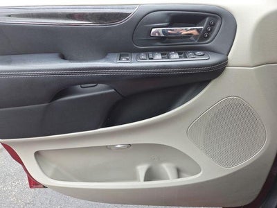 2014 Chrysler Town & Country Limited