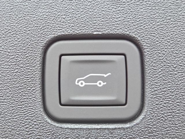 2025 Cadillac OPTIQ Luxury