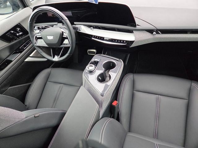 2025 Cadillac OPTIQ Luxury