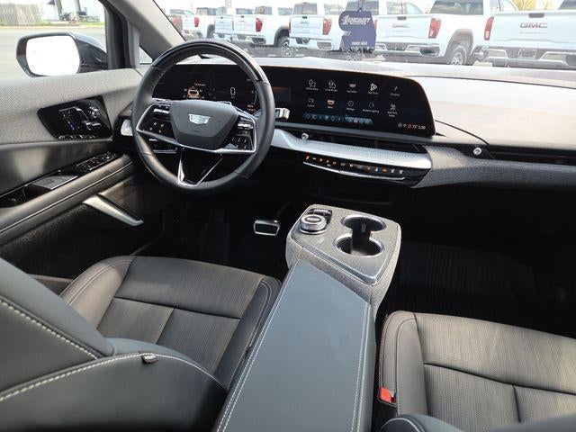 2025 Cadillac OPTIQ Sport 2