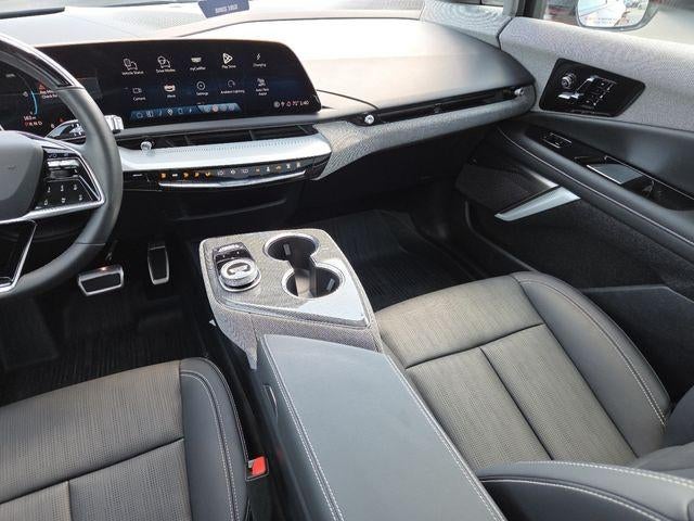 2025 Cadillac OPTIQ Sport 2