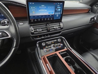 2024 Lincoln Navigator Premiere