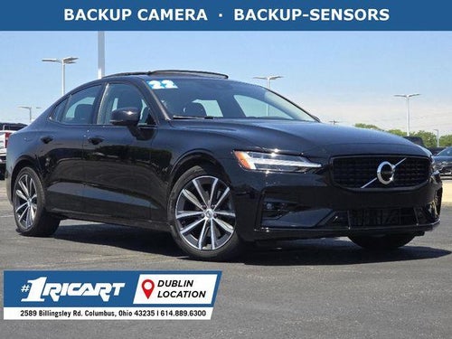 2022 Volvo S60 B5 Momentum