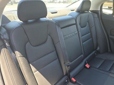 2022 Volvo S60 B5 Momentum