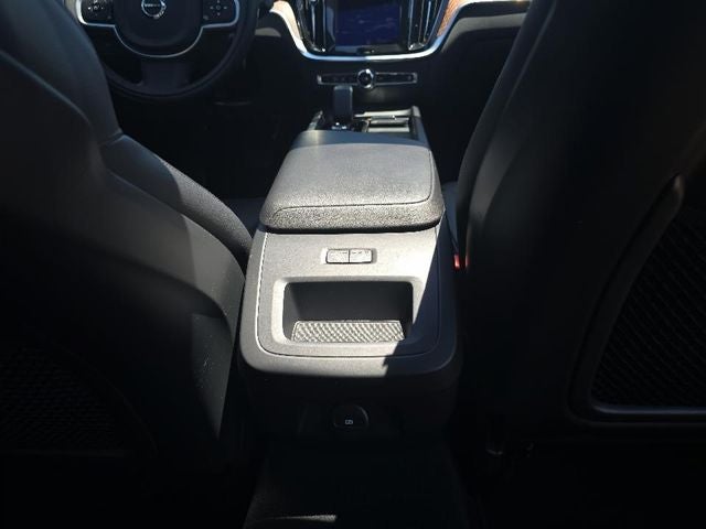 2022 Volvo S60 B5 Momentum