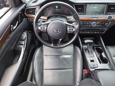 2018 Kia Cadenza Technology