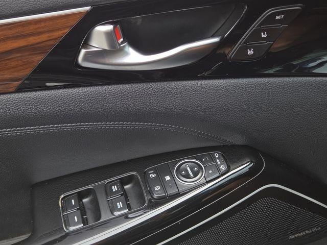 2018 Kia Cadenza Technology