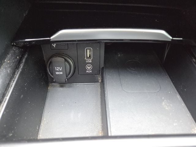 2018 Kia Cadenza Technology