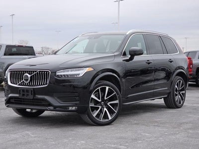 2021 Volvo XC90 T6 Momentum