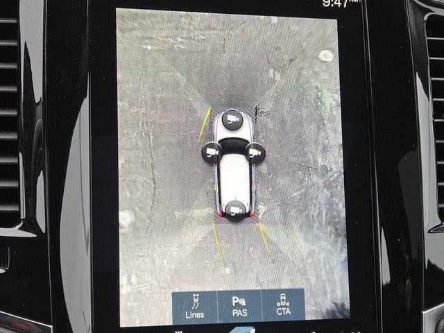 2021 Volvo XC90 T6 Momentum