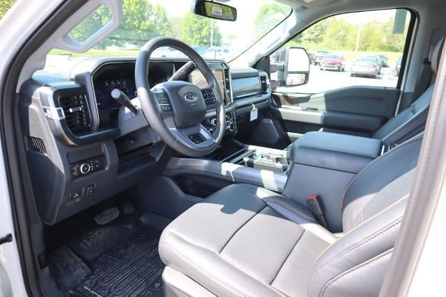 2026 Ford Super Duty F-550 DRW Lariat