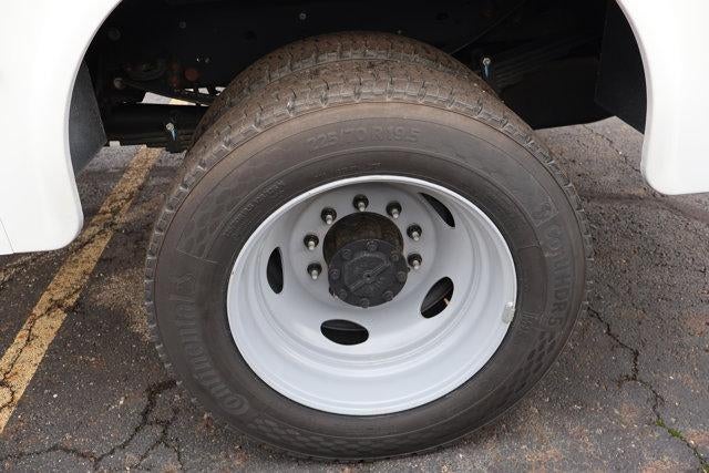 2025 Ford Super Duty F-550 DRW XL