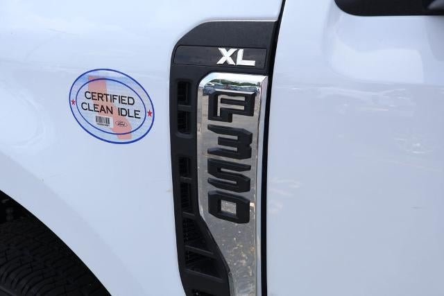 2026 Ford Super Duty F-350 DRW XL