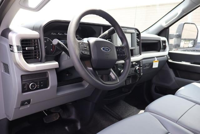2026 Ford Super Duty F-350 DRW XL