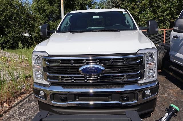2025 Ford Super Duty F-350 DRW XL