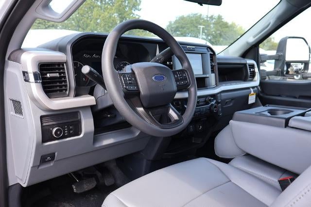2026 Ford Super Duty F-550 DRW XL