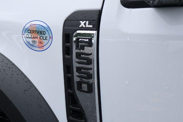 2026 Ford Super Duty F-550 DRW XL