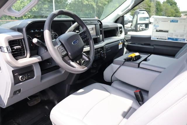2026 Ford Super Duty F-550 DRW XL
