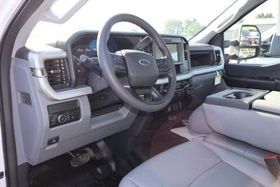 2026 Ford Super Duty F-550 DRW XL