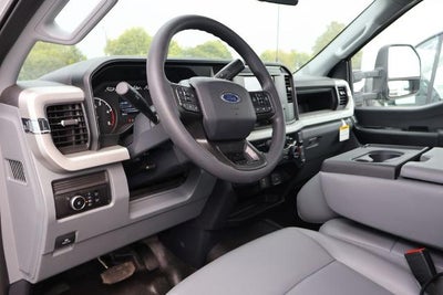 2026 Ford Super Duty F-550 DRW XL