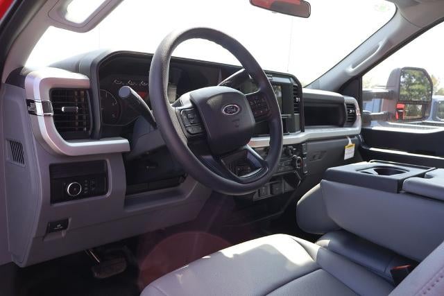2026 Ford Super Duty F-550 DRW XL
