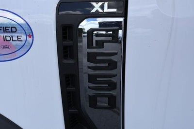 2026 Ford Super Duty F-550 DRW XL
