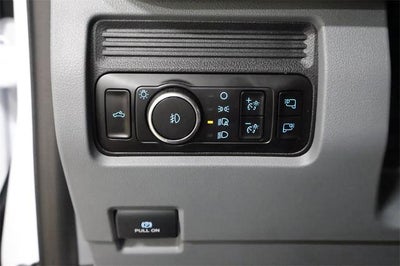 2025 Ford Super Duty F-600 DRW XLT