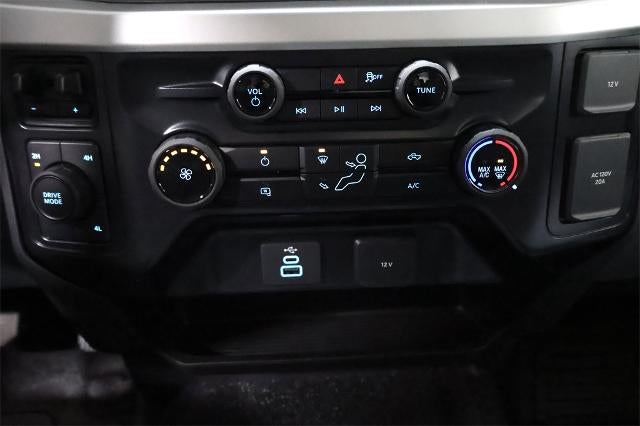 2025 Ford Super Duty F-600 DRW XLT