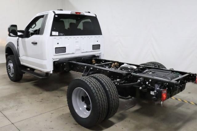 2025 Ford Super Duty F-600 DRW XLT