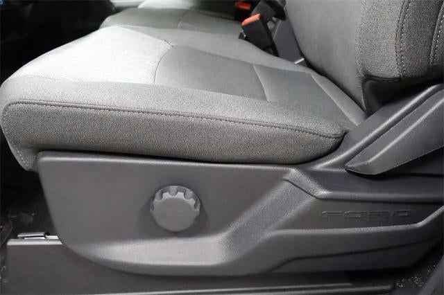 2025 Ford Super Duty F-600 DRW XLT