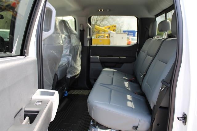 2025 Ford F-750SD Base