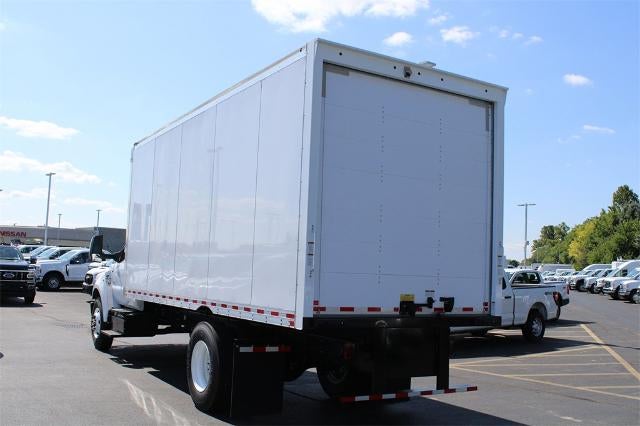 2025 Ford F-750SD Base