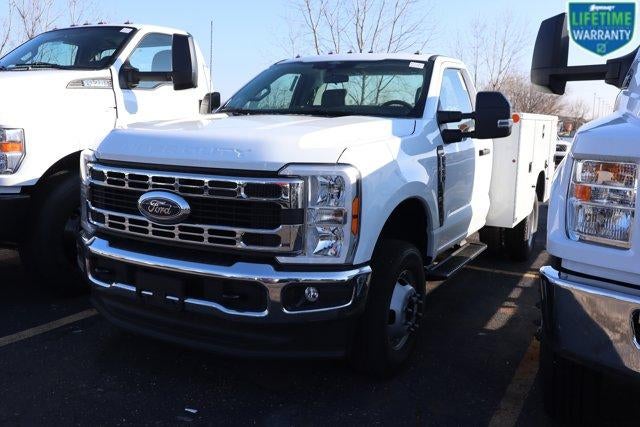 2026 Ford Super Duty F-350 DRW XL