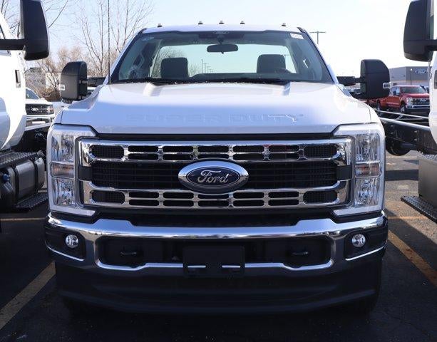 2026 Ford Super Duty F-350 DRW XL