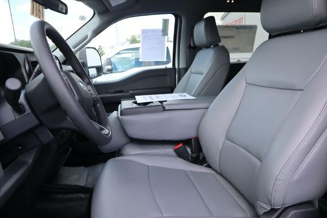 2026 Ford Super Duty F-550 DRW XL