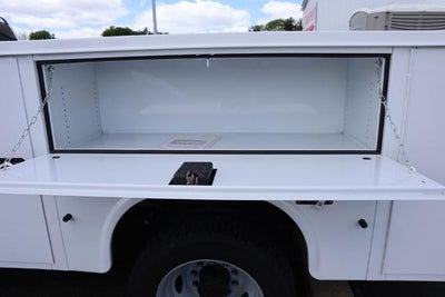 2026 Ford Super Duty F-550 DRW XL