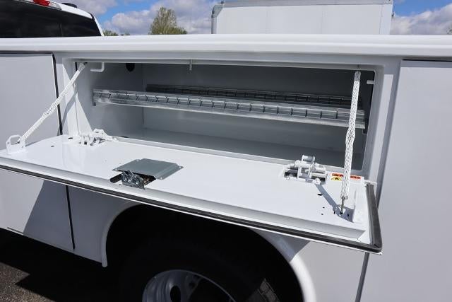 2026 Ford Super Duty F-550 DRW ® XL