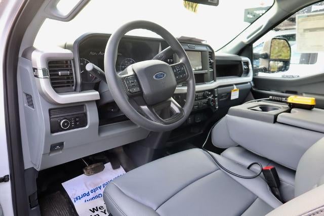 2026 Ford Super Duty F-550 DRW XL