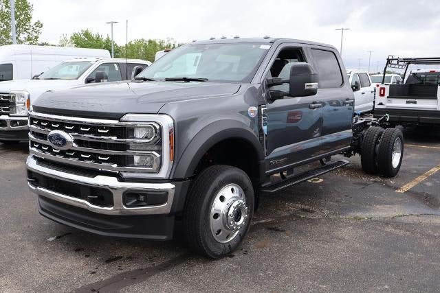 2026 Ford Super Duty F-550 DRW ® LARIAT®