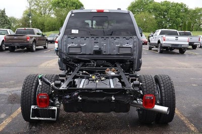 2026 Ford Super Duty F-550 DRW ® LARIAT®