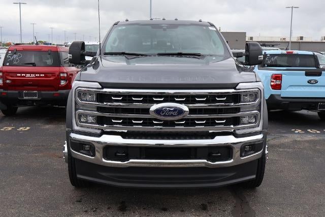 2026 Ford Super Duty F-550 DRW ® LARIAT®