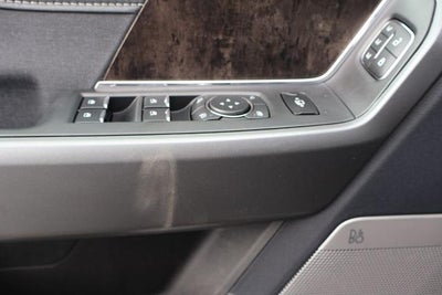 2026 Ford Super Duty F-550 DRW ® LARIAT®