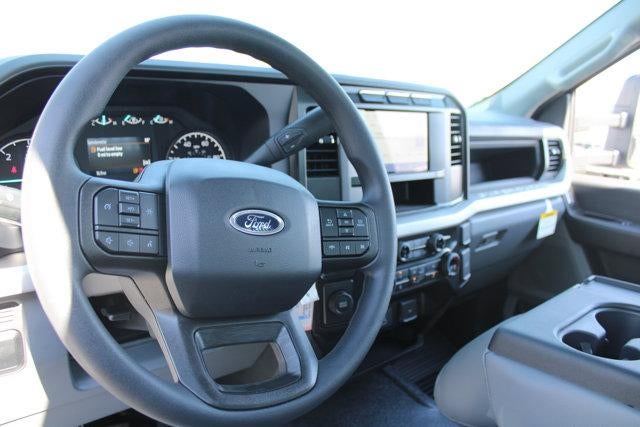 2024 Ford Super Duty F-550 DRW XL